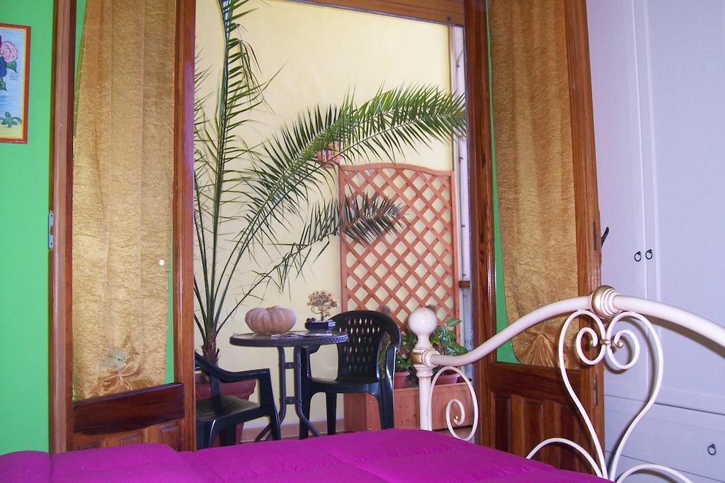 B&B Le Terrazze Isola Di S. Antioco SantʼAntìoco Δωμάτιο φωτογραφία